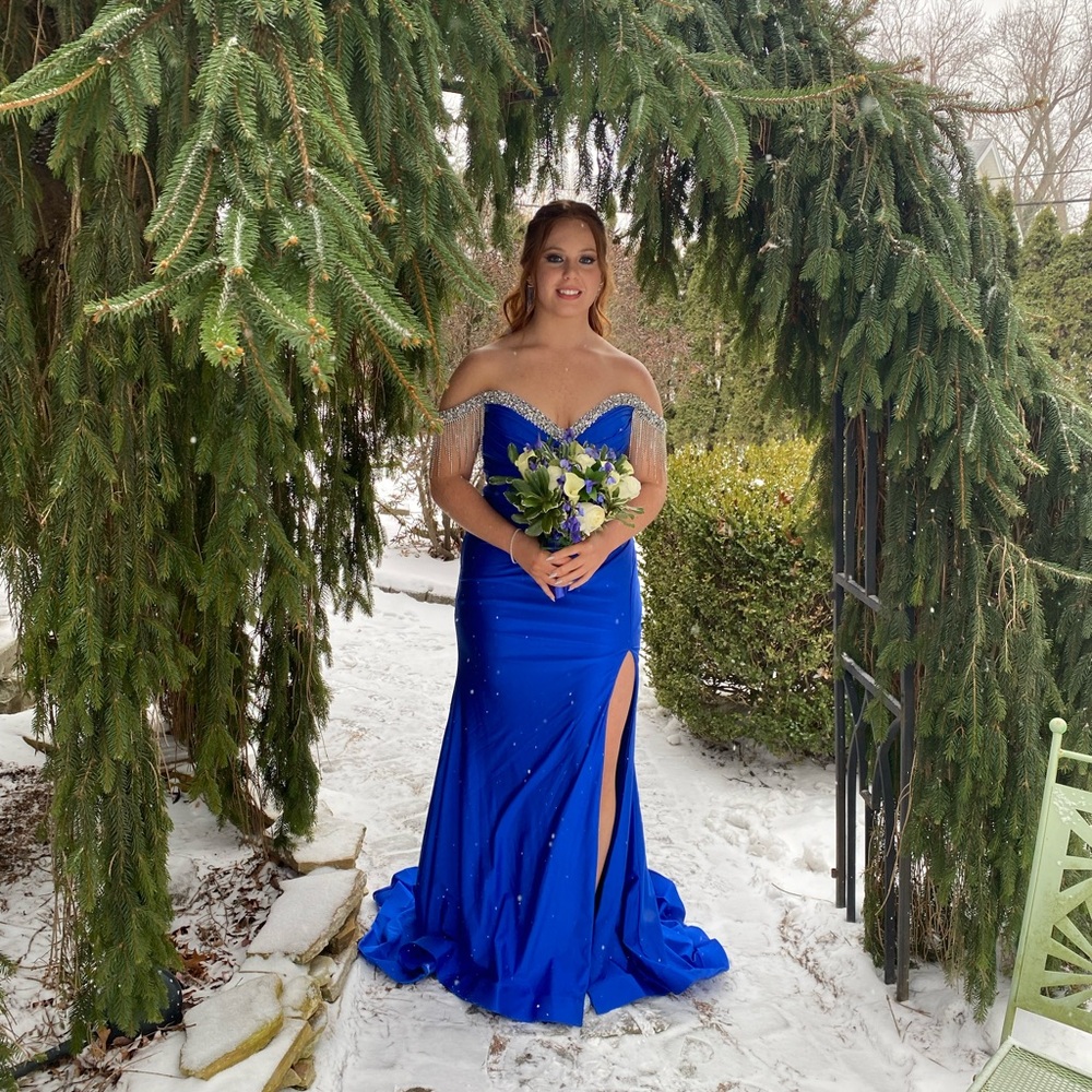Dazzling Royal Blue Off-Shoulder Prom Dress